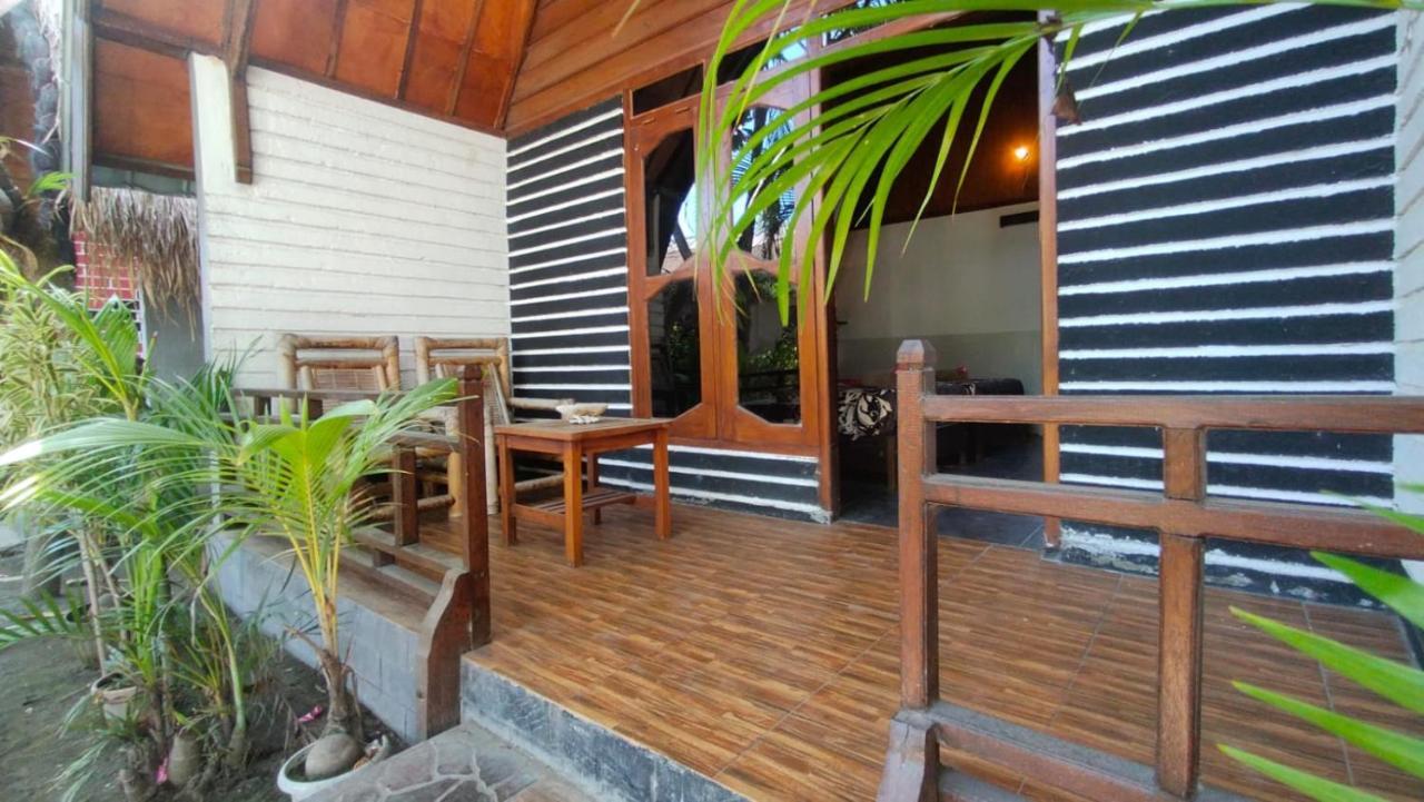 Maxal Bungalow Hotel Гили Еър Екстериор снимка