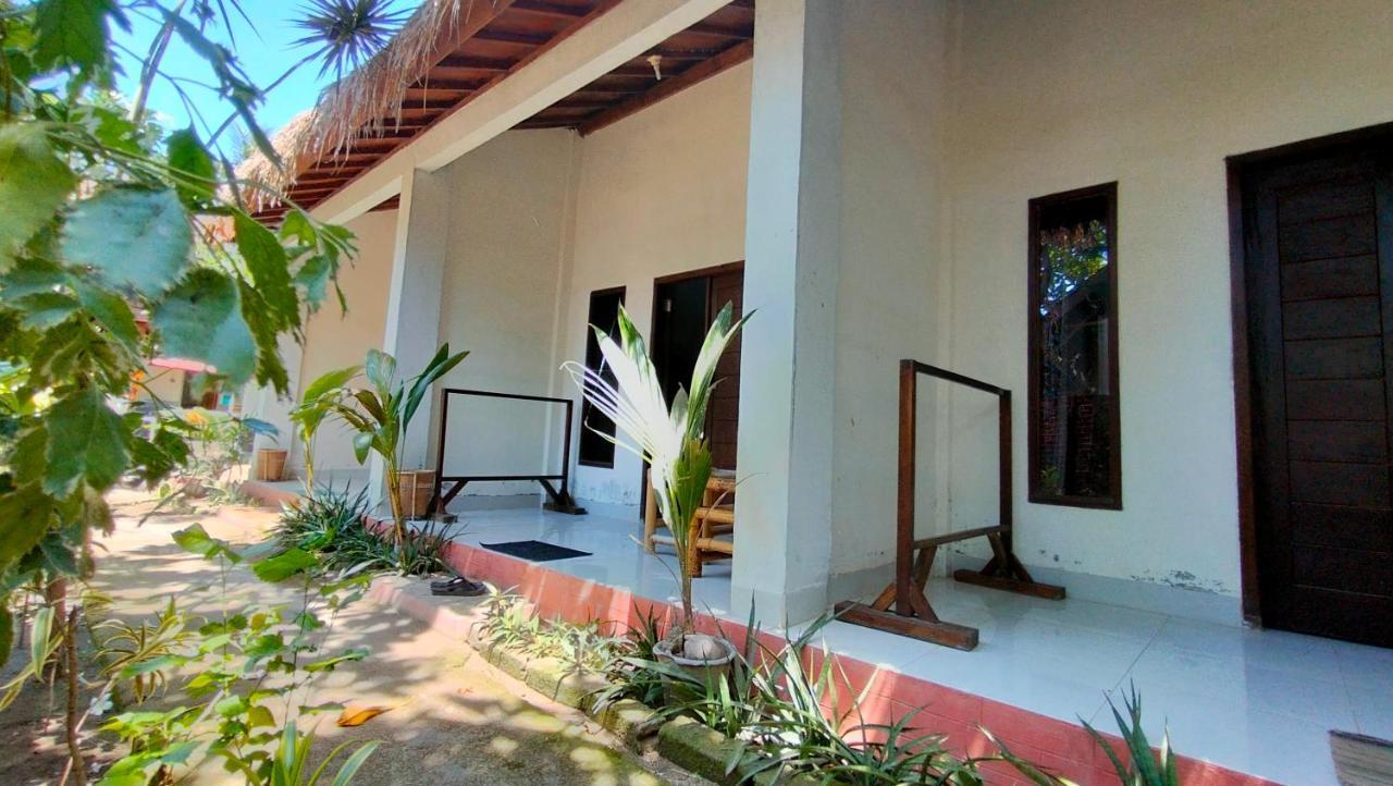 Maxal Bungalow Hotel Гили Еър Екстериор снимка