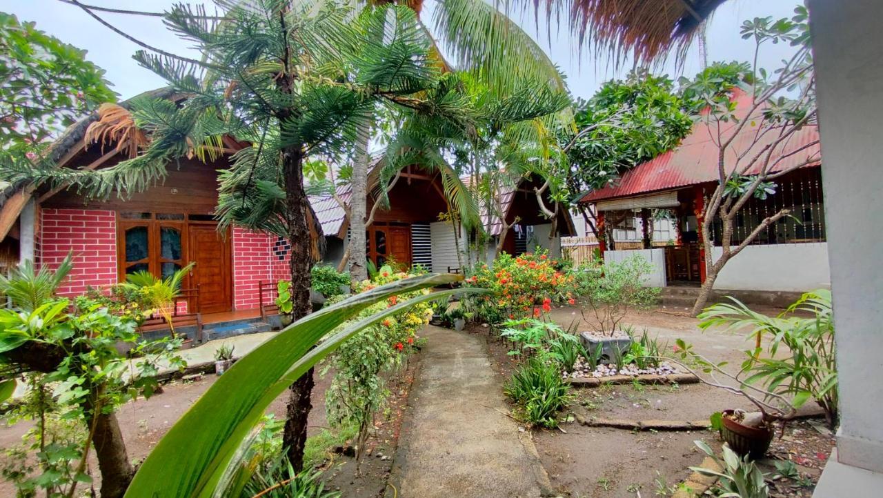 Maxal Bungalow Hotel Гили Еър Екстериор снимка